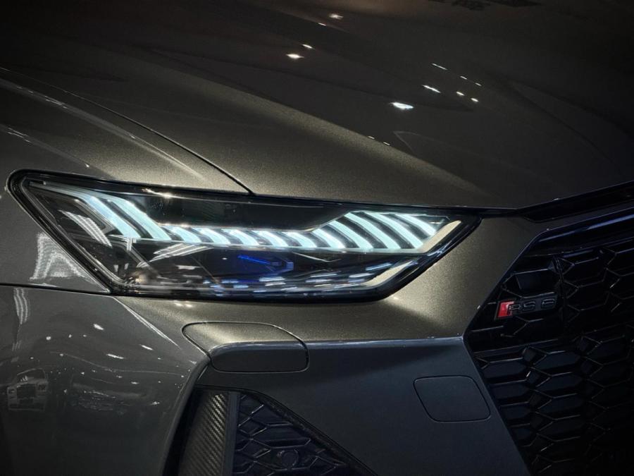 RS6 AVANT QUATTRO - Image 9